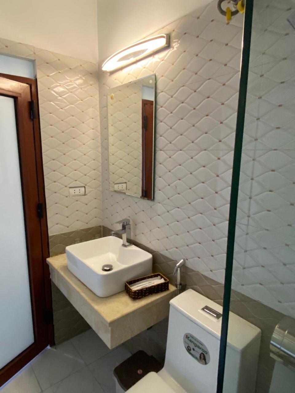 Luxury Airport Hotel Travel Noi Bai Екстер'єр фото